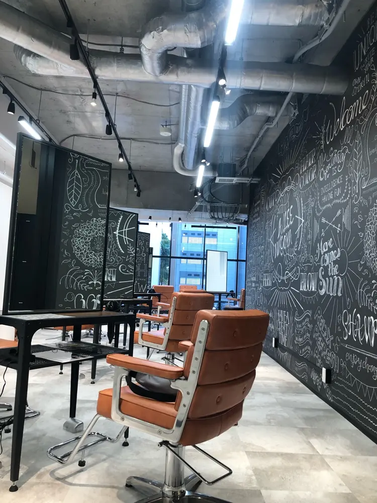 A/LEEの内観・外観1