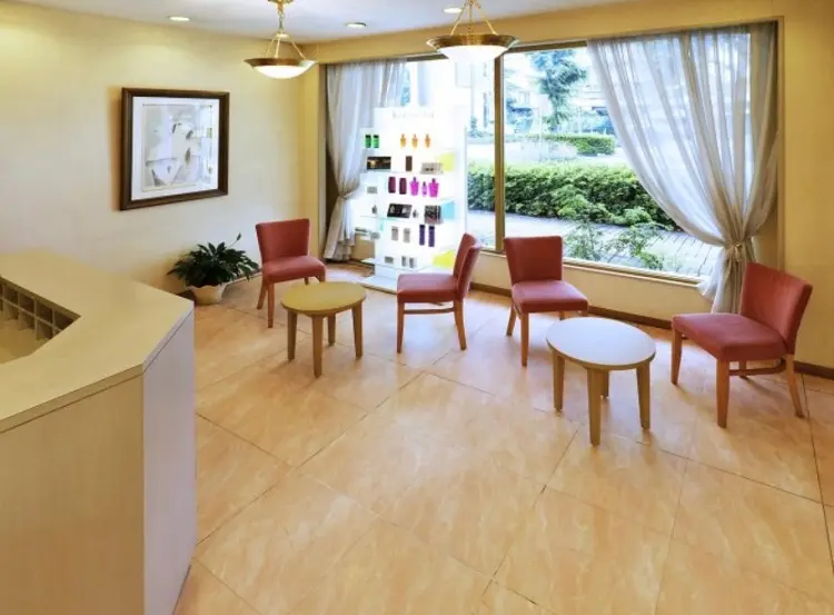 松本平太郎美容室土浦Part1の内観・外観2