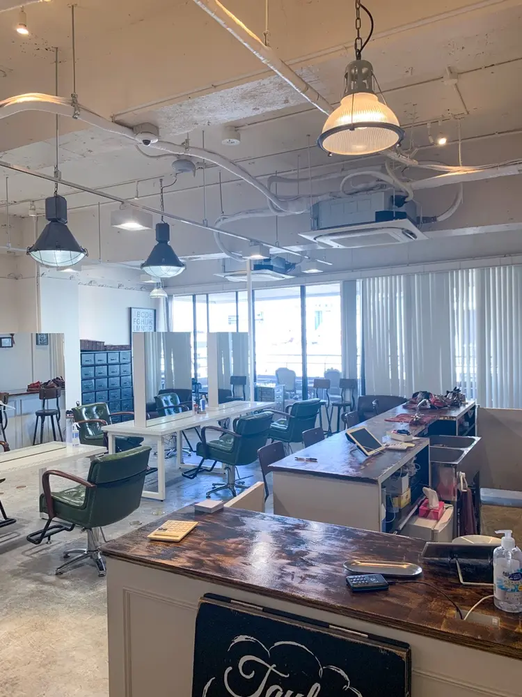 Taylorの内観・外観2