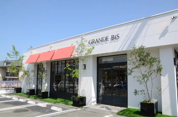 GRANDE BiSの内観・外観1