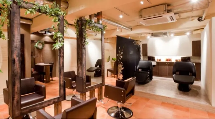 B.O.E.Lの内観・外観1