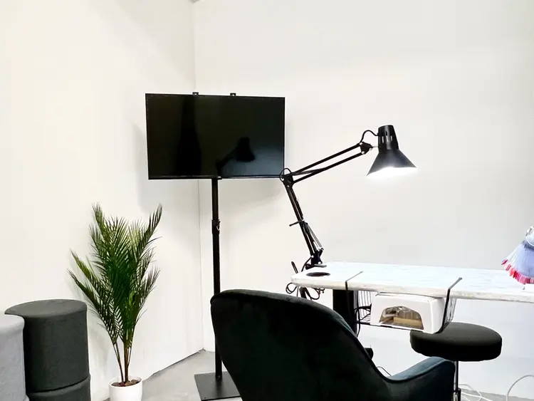 個性派ニュアンス nuts nailの内観・外観1