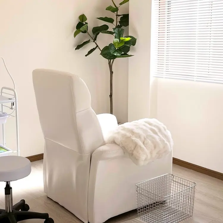 iBROW.の内観・外観1