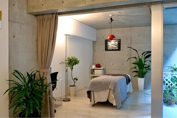 RUNA BROWの内観・外観2