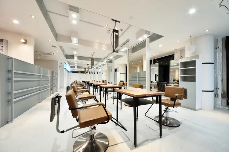 men’s salon SANの内観・外観1