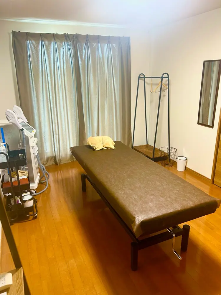 メンズ脱毛サロンReyz（レイズ）の内観・外観2