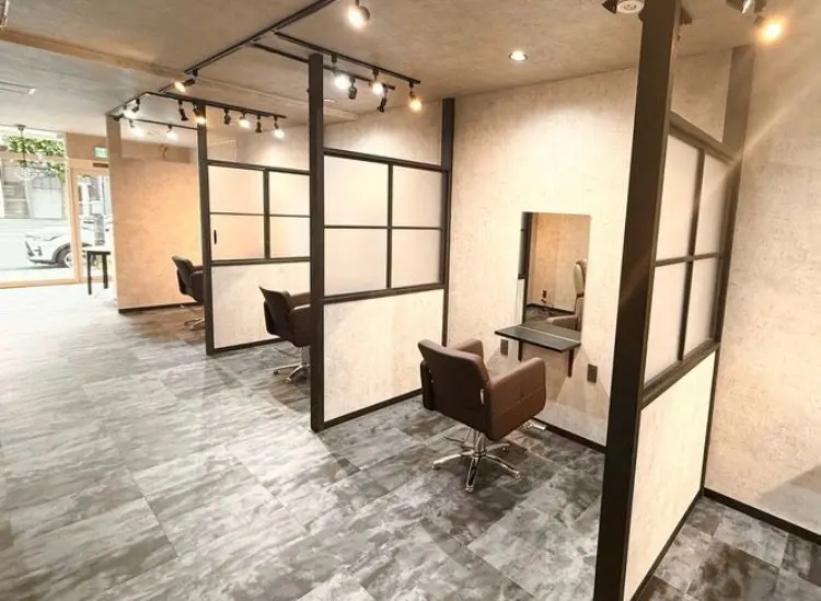 半個室サロンMimuの内観・外観1