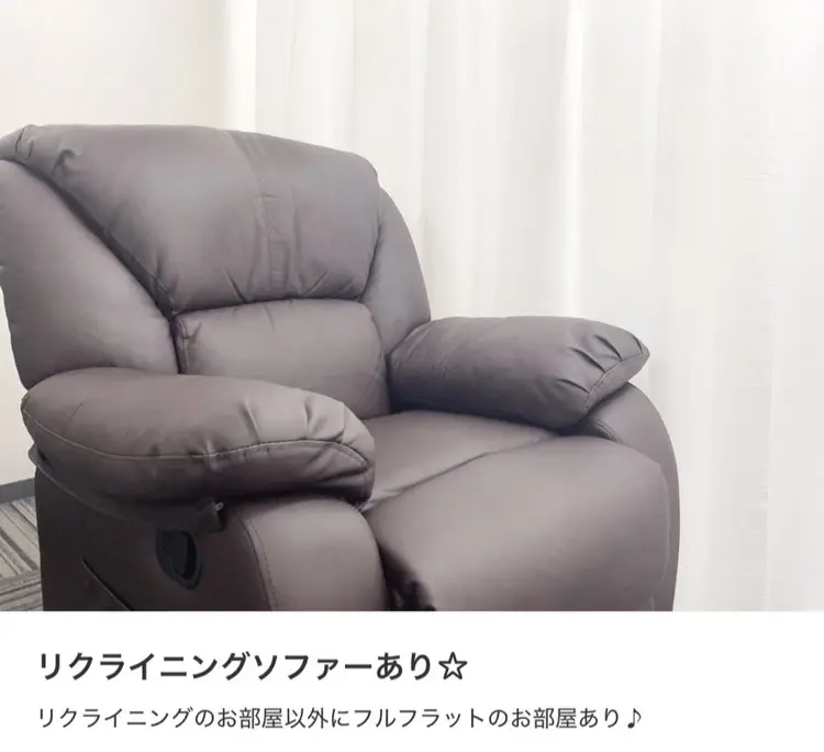 まつげ＆眉サロン　a la mode　樟葉店の内観・外観1