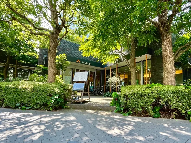 ROOFの内観・外観2