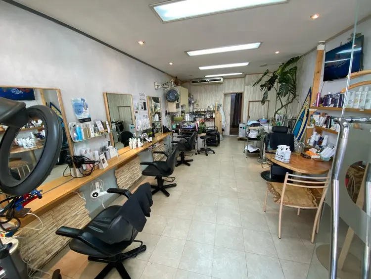 フレンズ美容室の内観・外観3