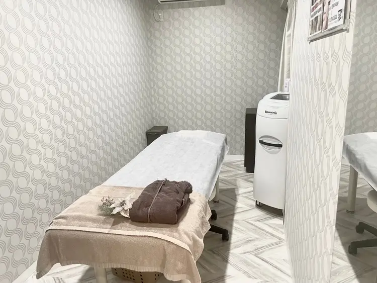 エターナルビューティー各務原店の内観・外観2