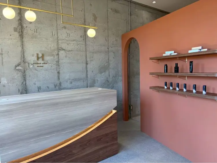 H eyelash 吉祥寺店の内観・外観1