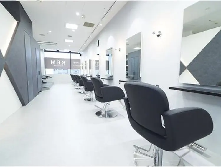 New-LineGINZAの内観・外観2