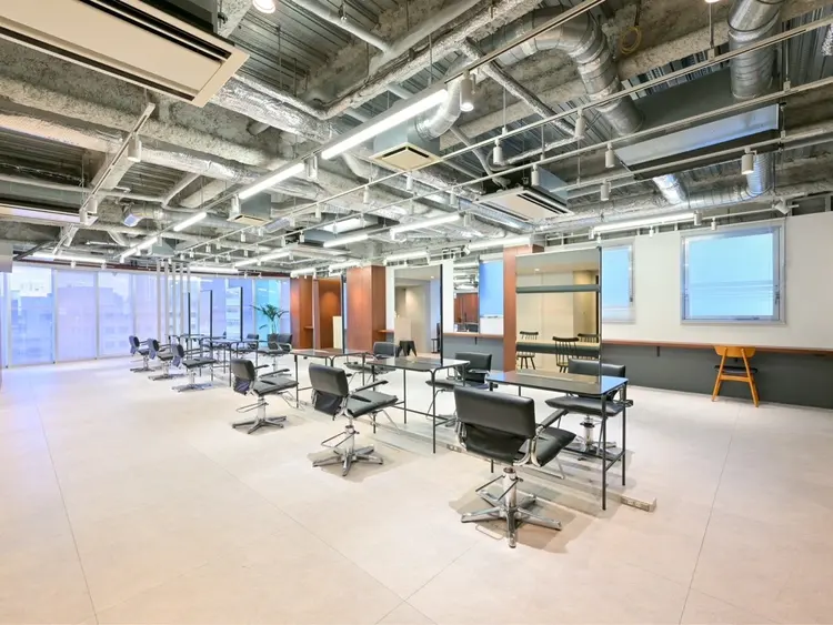 FILMS 千葉店の内観・外観1