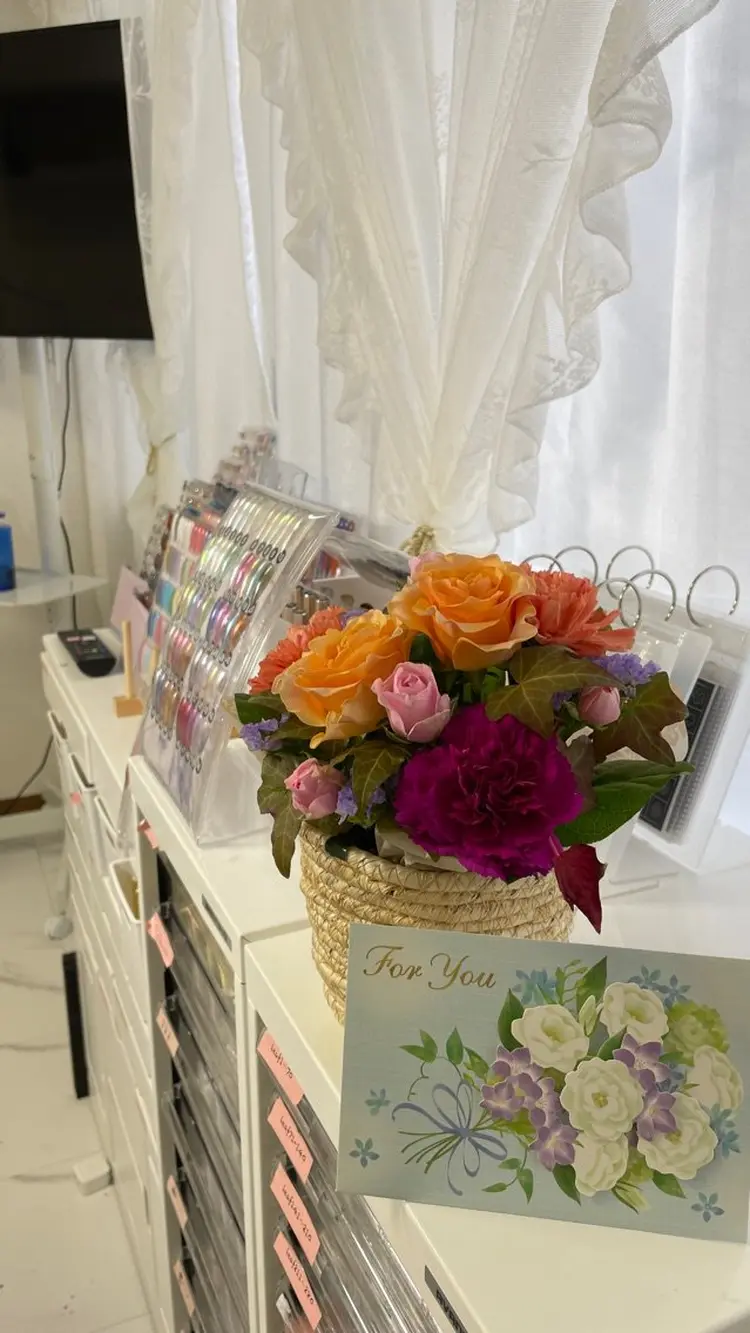 EMILIO NAILの内観・外観1