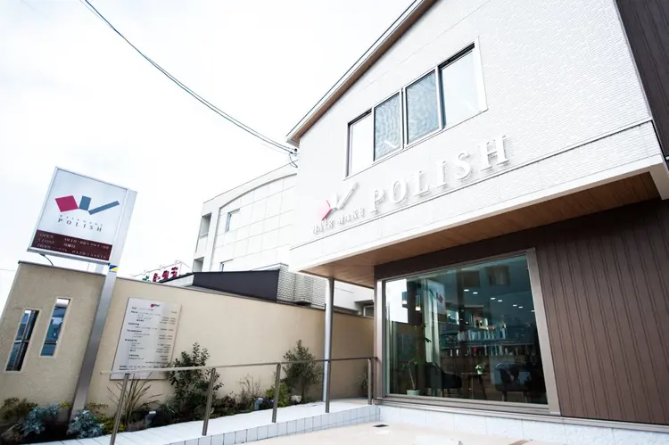 ヘアーメイクポリッシュ桂店の内観・外観1