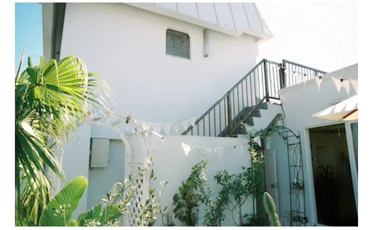 OFFの内観・外観1