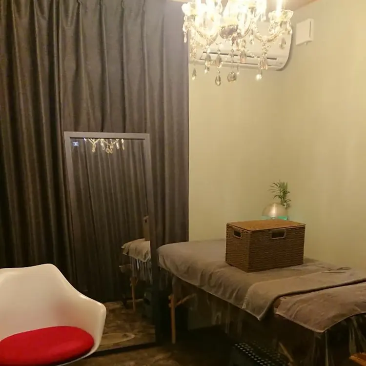 サロン ド アリージュの内観・外観1