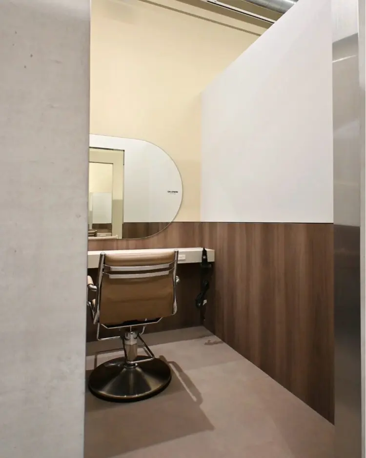 SALOWIN表参道ANNEX店の内観・外観2