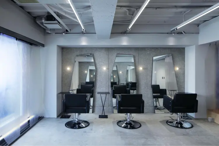 STUD hairsalonの内観・外観1