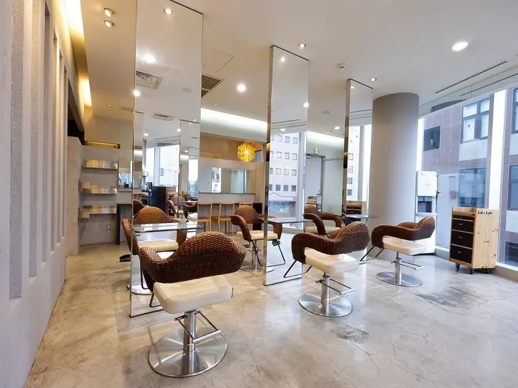 Cura原宿の内観・外観2