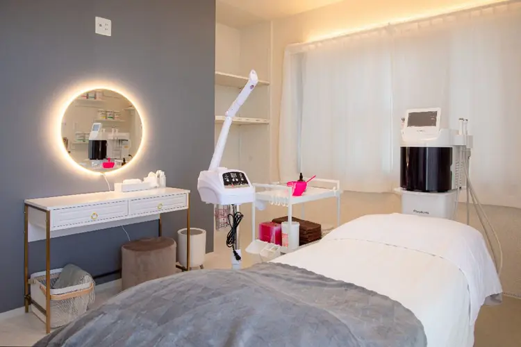 È LINDAの内観・外観1