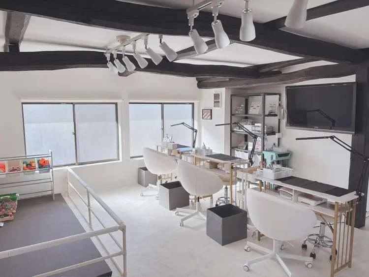 nail salon　Reposの内観・外観2