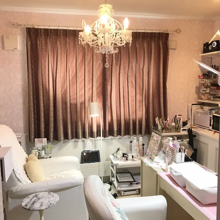 nails uwu(ネイルズ　ウー)の内観・外観2