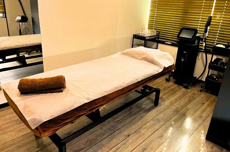 メンズ脱毛LUSSO ROSSO (ルッソロッソ)の内観・外観2