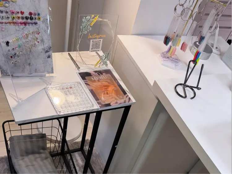 SunnyBear nailの内観・外観1