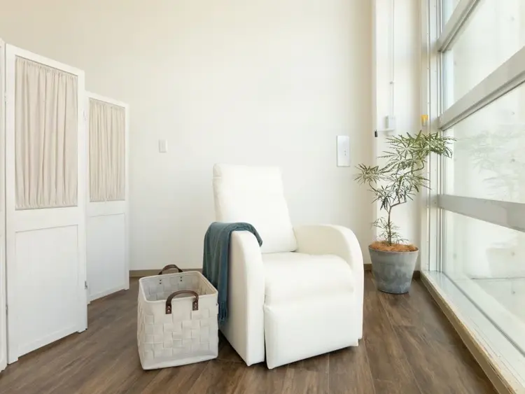 WHITE EYE尼崎店の内観・外観3