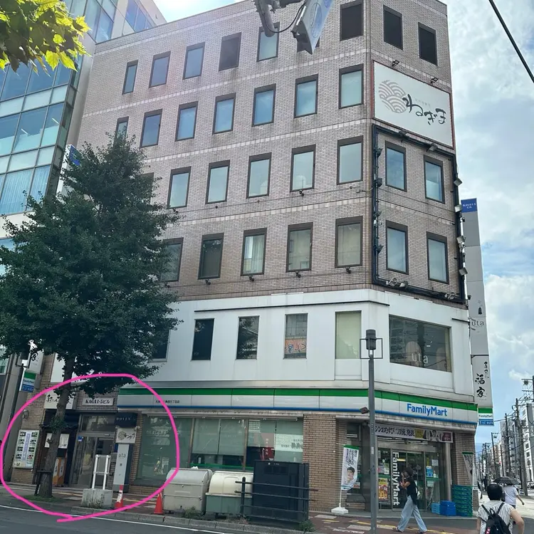 Emii Eyelash大通店の内観・外観1