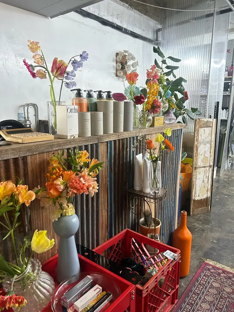 SUNDAY farの内観・外観1