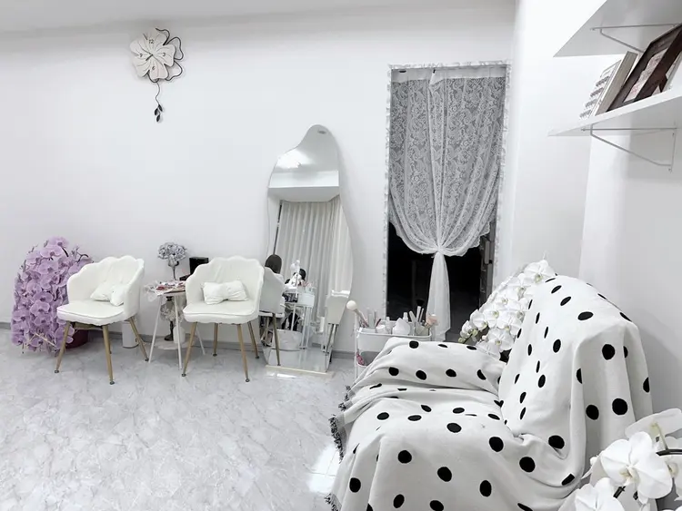 U salonの内観・外観2