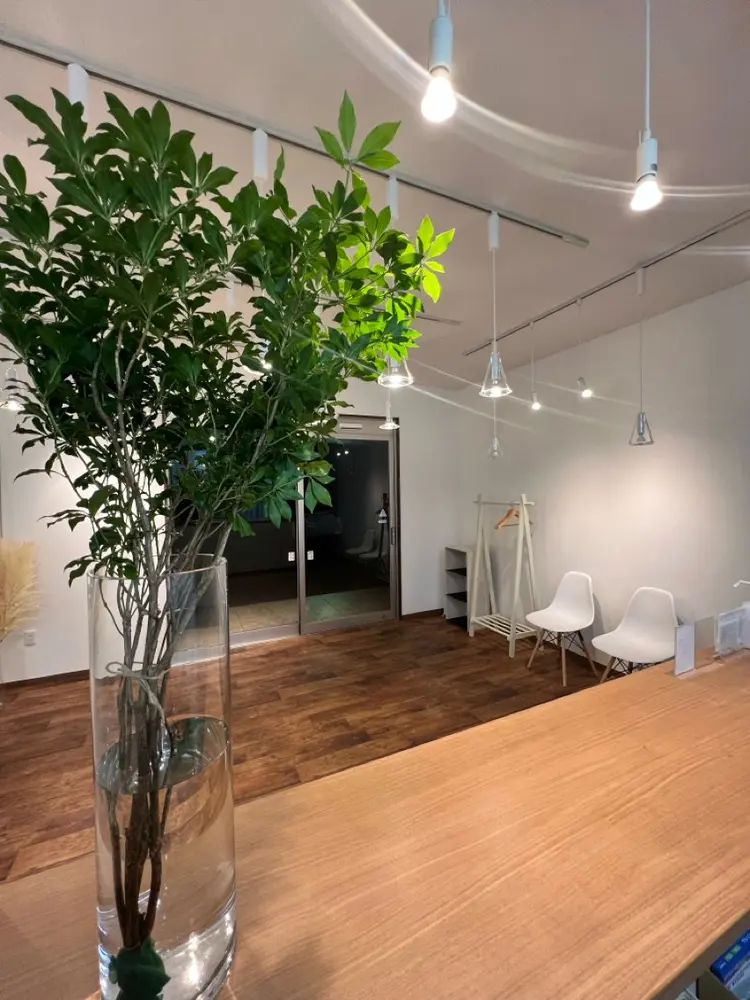 WHITE EYE上越店の内観・外観1