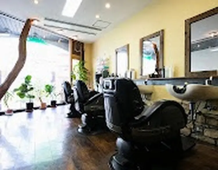 ヘアリーフの内観・外観1