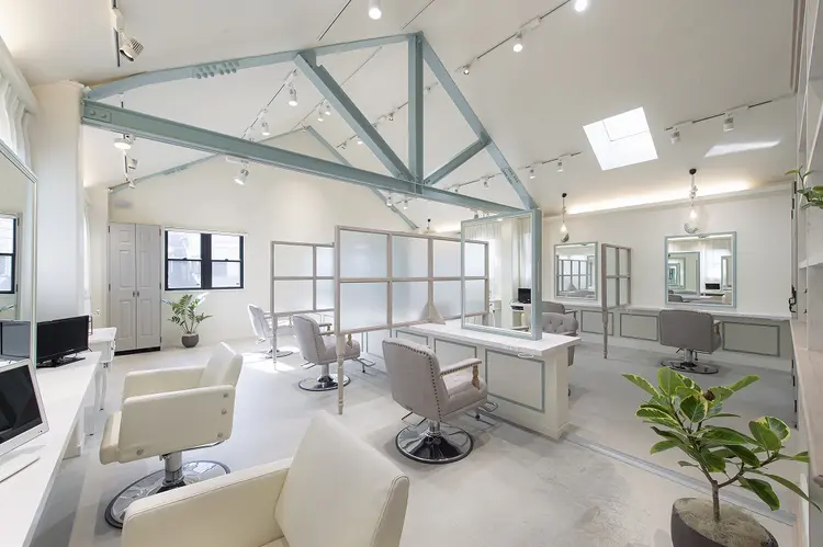 N'SOL戸田店の内観・外観2