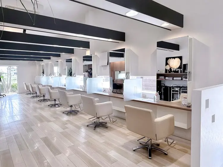 cyanの内観・外観2