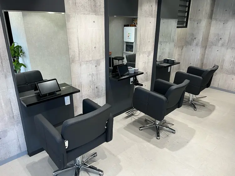 _WHITE京橋店の内観・外観3