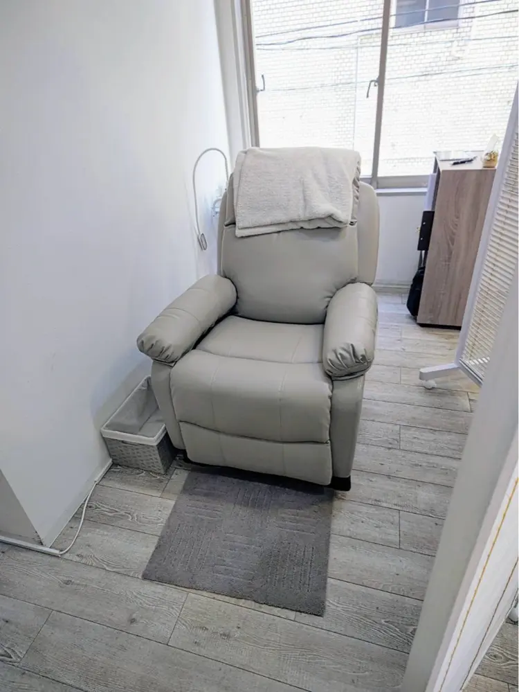 color eyelashの内観・外観1