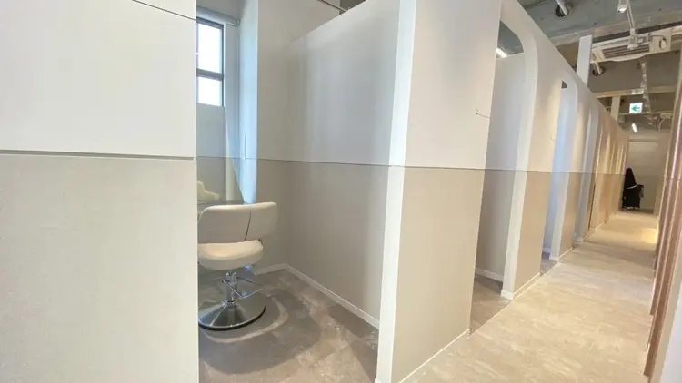 SALOWIN原宿ALLEY店の内観・外観1