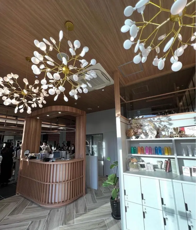 hair&make EARTH新都心店の内観・外観2