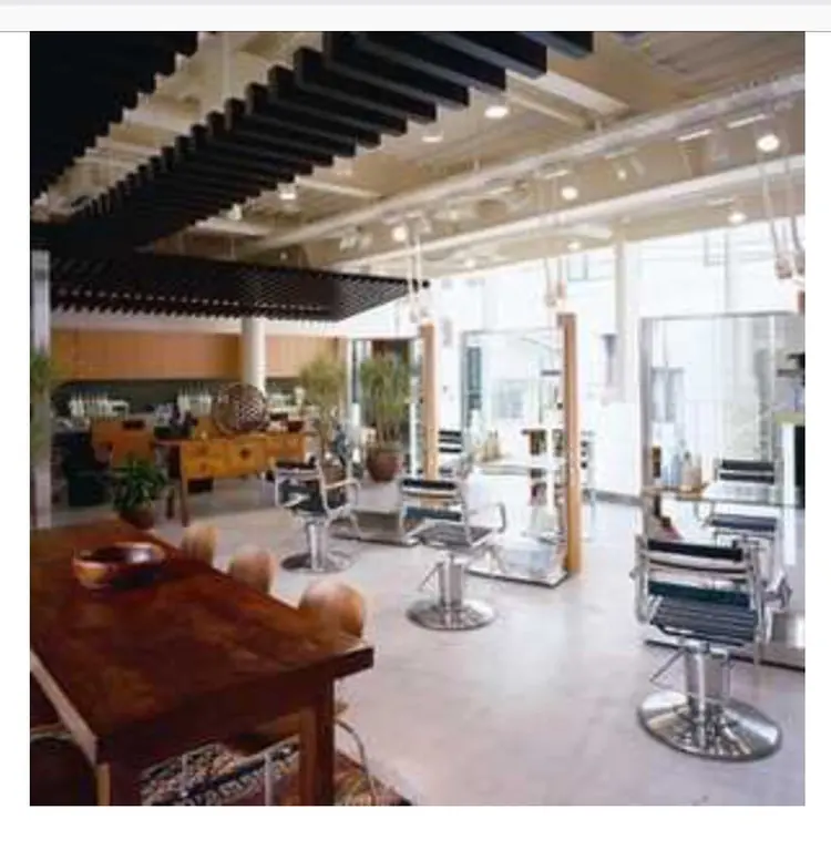 ALBUM銀座店の内観・外観2