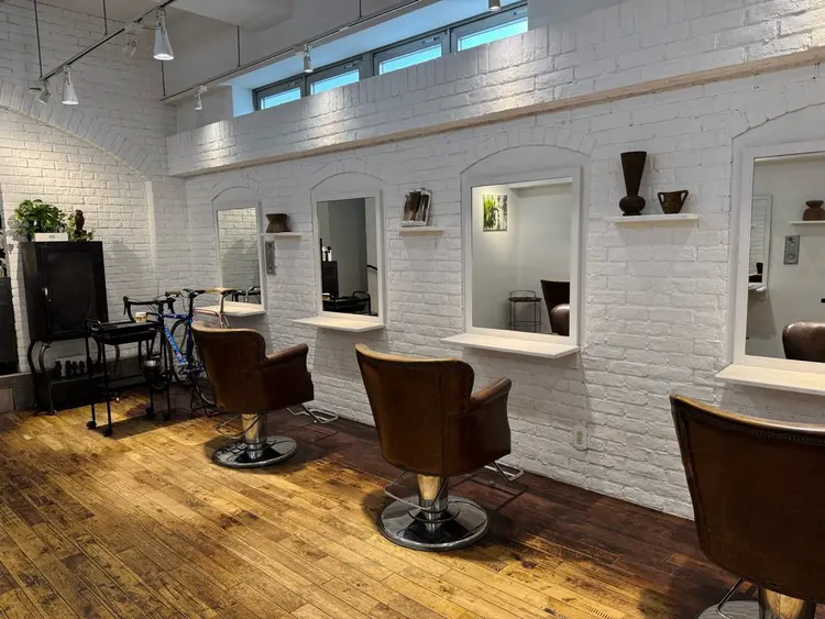 6six hair makeの内観・外観2