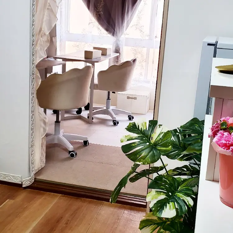 AnotherNailの内観・外観1