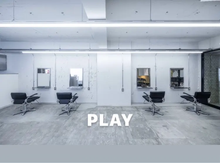 PLAYの内観・外観1