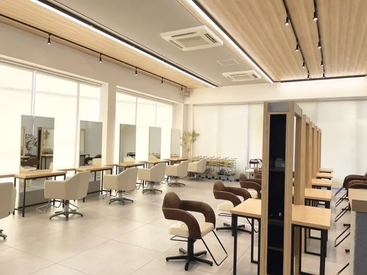 エマ スピリット 甚目寺店の内観・外観2