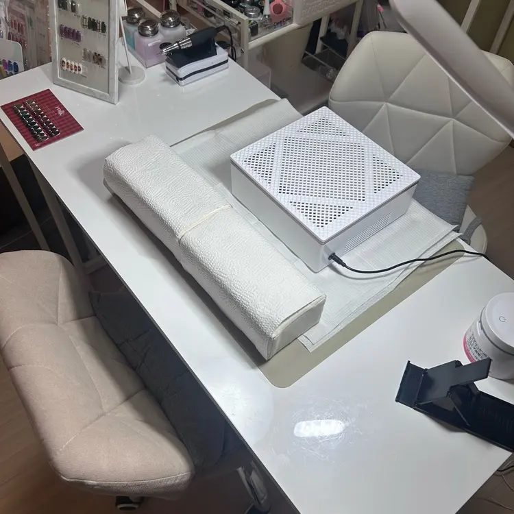 Rosy Nailの内観・外観2