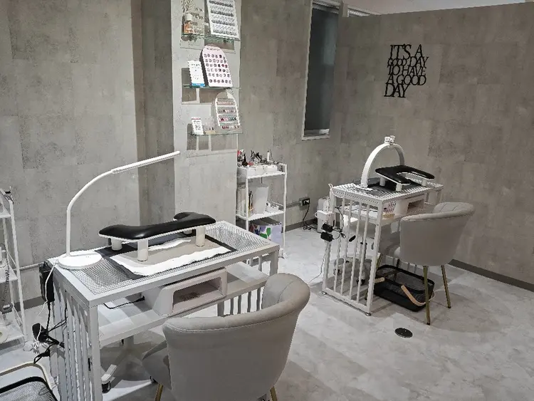 nail salon Ruruの内観・外観1