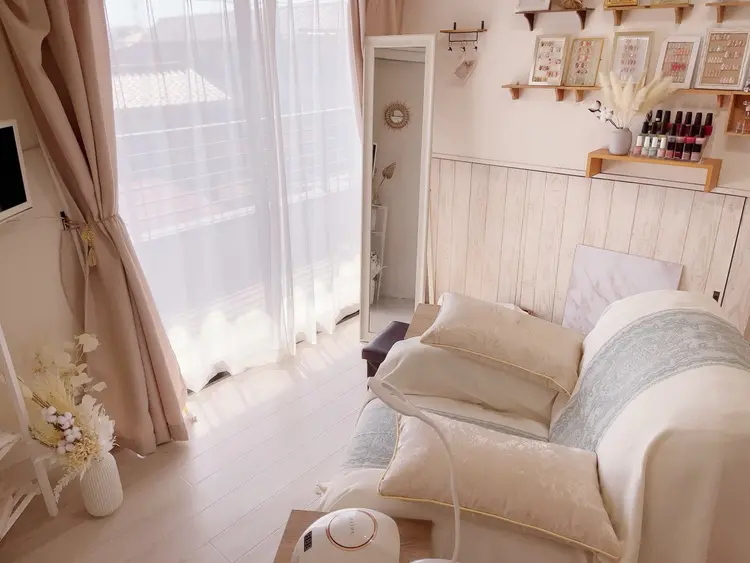 Emina Nailエミーナネイルの内観・外観2